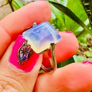Lake Of Opalite Crystal Ring SZ 10
Silver Plated